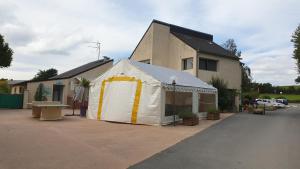 Campings Sylvie proprietaire du mobil-home 