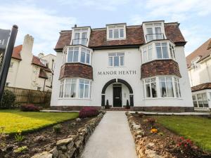 Manor Heath Apartment 3