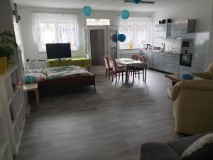 Einraum-Ferienwohnung 46m2 Eisenhüttenstadt-Diehlo