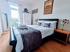 Victoriana Apartment - Private Balcony
