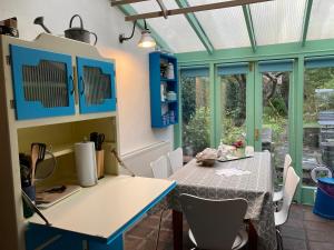 Cycle to the Zipwire