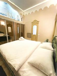 Great one Bed right near Opera House