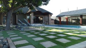 Honolulu Lifestyle Guesthouse and Spa