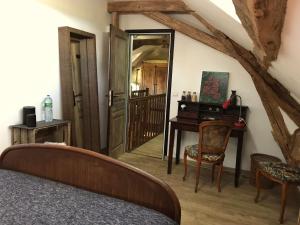 B&B / Chambres d'hotes Chez Gustave & Compagnie : Chambre Double - Vue sur Jardin