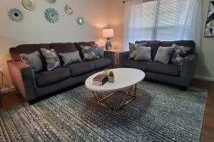 Diamond of a Deal-708 - ميدلتاون