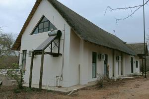 Marloth Park, Kruger safari house - solar