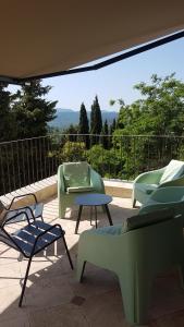 Appartements Callian: lumineux duplex avec terrasse et vue : photos des chambres