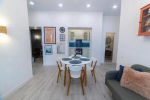 Просторный ЛЮКС с 2-мя спальнями в Центре,Спасская 50