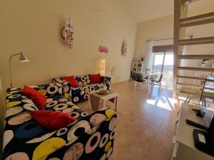 Villa Los Vientos only 100m to the surf beach, terrace, balcony, sea view, wifi