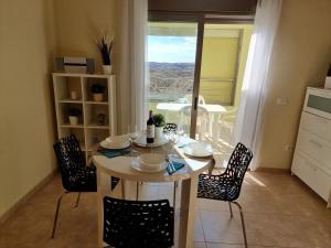 Villa Los Vientos only 100m to the surf beach, terrace, balcony, sea view, wifi