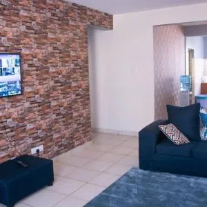 Lovely Fully Furnished and Serviced 4-bedroom - 阿西里弗