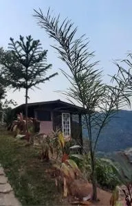 Chalé Pakere Bellavista - visão magnífica do vale e montanhas a mais de mil metros de altitude, wi-fi, sauna, piscina e água de nascente - Refúgio