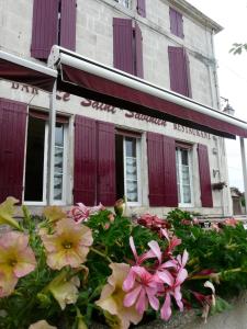 2 stjerner hotell Le Saint Savinien Saint-Savinien Frankrike