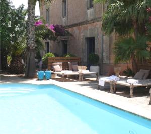 Villa Station by Cassai