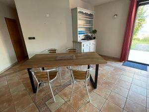 Maisons de vacances Villa Salagou - Vue sur le lac - Liausson 34800 - 6-8 pers - 100m2 : photos des chambres