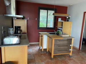 Maisons de vacances Villa Salagou - Vue sur le lac - Liausson 34800 - 6-8 pers - 100m2 : photos des chambres