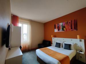 Hotels The Originals Boutique, Hotel de l'Univers, Montlucon (Inter-Hotel) : photos des chambres