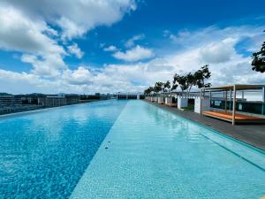 JY Vacation Home New & Modern Suite Infinity pool-Sutera Avenue