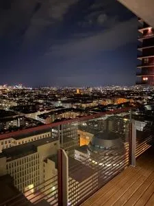 Triiiple Suites Level 22 mit Balkon und Tiefgarage - Schwechat
