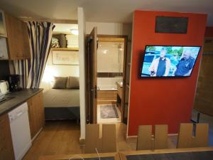 Appartements RisoulSki Antares - Piscine et Sauna : photos des chambres