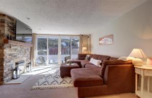 SB204 Snowbridge 2Br 2Ba condo