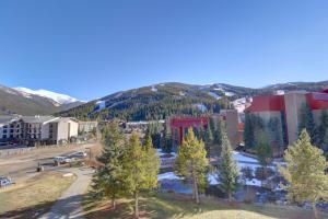 SB204 Snowbridge 2Br 2Ba condo