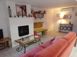 GITE AU PIED DES VIGNES - Azy