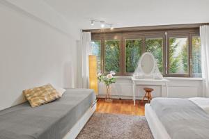 Large, central, bright flat