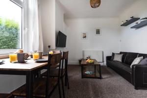 Falmouth Flat Near Gyllyngvase Beach & Harbour