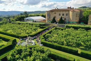 Hotels Chateau de Bagnols : photos des chambres