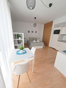 Precioso Estudio con Piscina