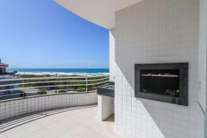 Maravilhosa cobertura com vista para o mar - HB65F