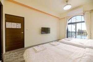 Phòng 4 Người Có Ban Công (Quadruple Room with Balcony)