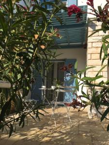 Aliki Maisonette by the beach