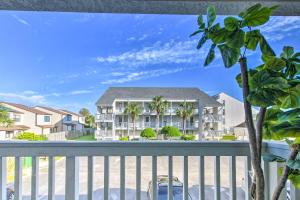 PCB Condo Rental with Pool Access, Steps to Beach!