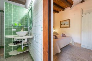 Guest House Villa Verde - Short Term Room Rentals img35