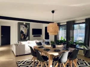 Idyllic Villa Unikko With Jacuzzi And Sauna - Siikainen