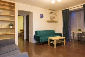 Ultracentral Apartment - "Saint Anthony" Church & Old Town View