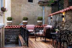 Gallery 37 Powered by ASTON