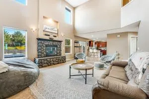 I Spy The Enchantments - Sunnyslope