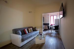 Boboli Apartment by Mamo Florence