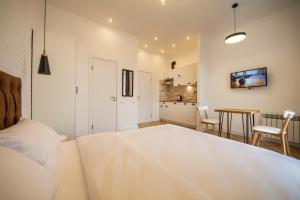 Дизайнерські апартаменти у центрі біля ЦУМу