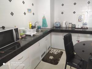 DPerdana -Dinies pool,wifi, centre of Kota Bharu, 4-5 pax