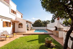 Villa Elena by Mauter Villas