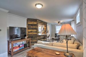 Pet-Friendly Home - half Mi to Downtown Willoughby!