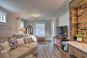 Pet-Friendly Home - half Mi to Downtown Willoughby!