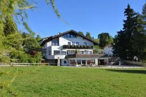 Hotel Gasthof Wieser - Weissenstein