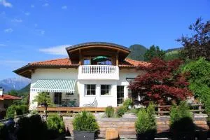 Haus Schrettl Hintergrünholz - إتيير