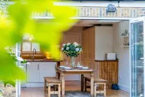 STYLISH 3 BED COTTAGE, WALK 2 ALL SIGHTS & HIGH ST - 伊顿