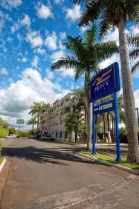 Fênix Hotel Limeira - 里奥克拉鲁